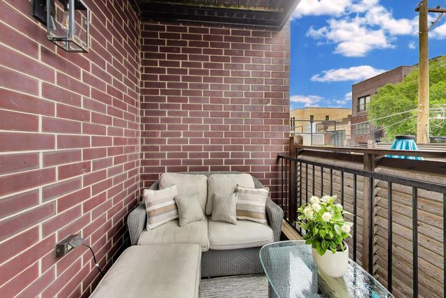 1955 N Halsted Street 2, Chicago, IL 60614