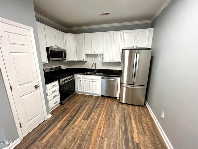 2210 Raven, Raleigh, NC 27614