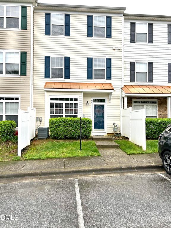 2210 Raven, Raleigh, NC 27614