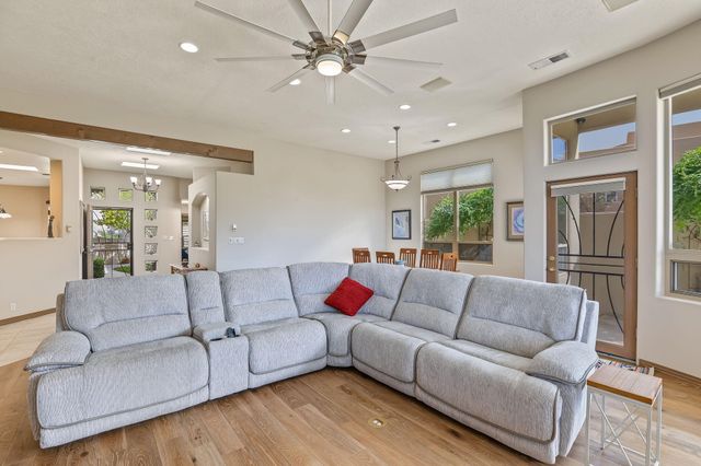 12816 Sandia Ridge Place NE, Albuquerque, NM 87111