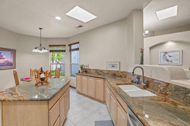 12816 Sandia Ridge Place NE, Albuquerque, NM 87111