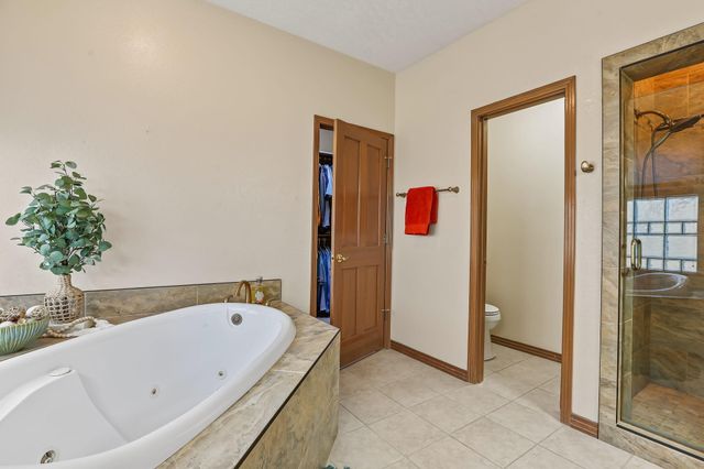 12816 Sandia Ridge Place NE, Albuquerque, NM 87111