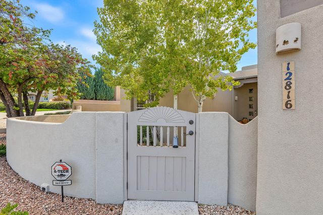 12816 Sandia Ridge Place NE, Albuquerque, NM 87111