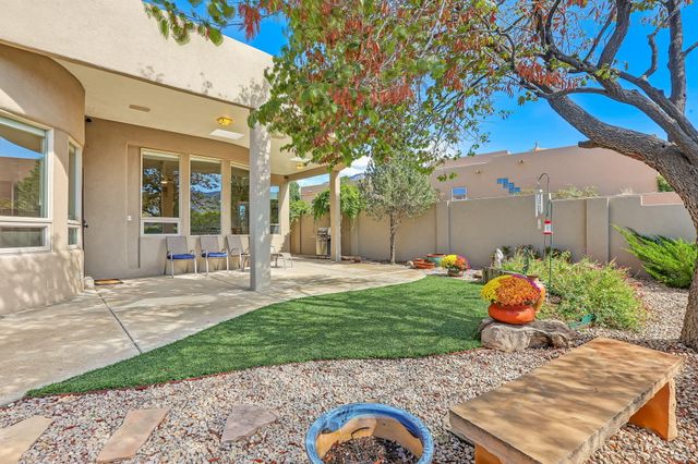 12816 Sandia Ridge Place NE, Albuquerque, NM 87111