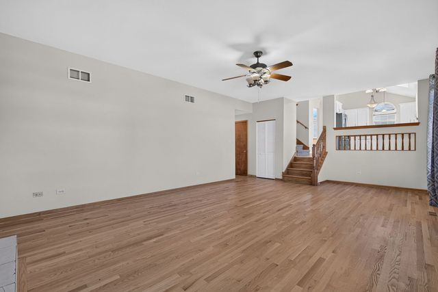 18020 Charlotte Drive, Lansing, IL 60438