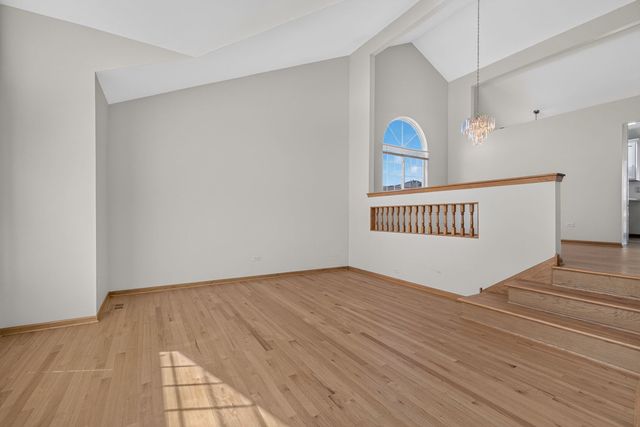 18020 Charlotte Drive, Lansing, IL 60438