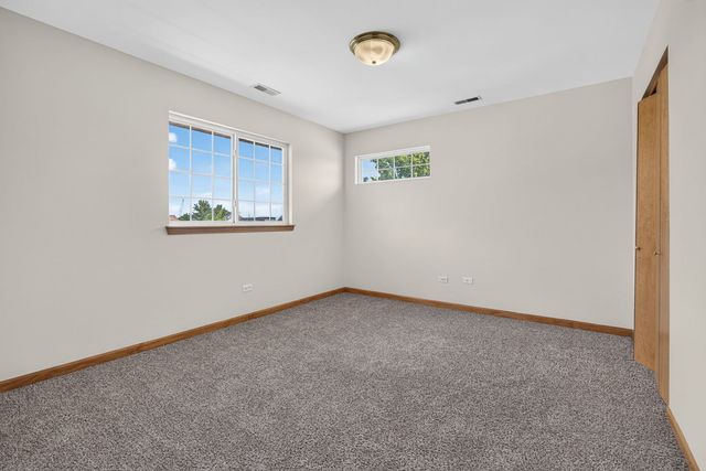 18020 Charlotte Drive, Lansing, IL 60438