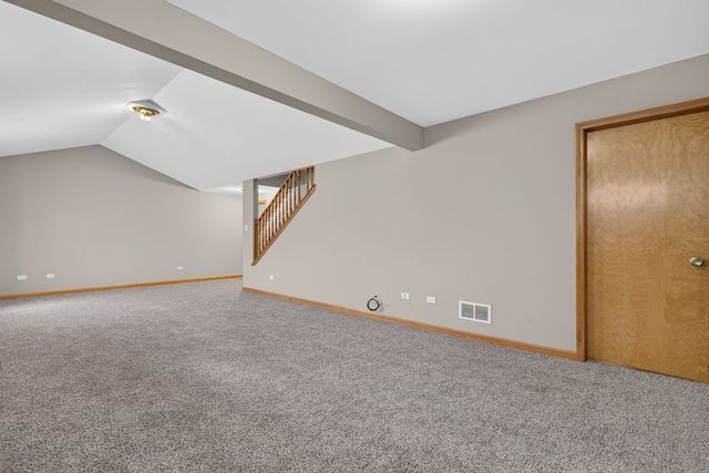 18020 Charlotte Drive, Lansing, IL 60438