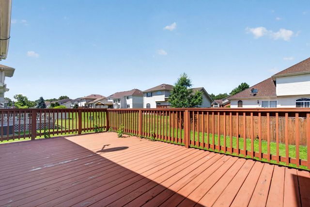 18020 Charlotte Drive, Lansing, IL 60438