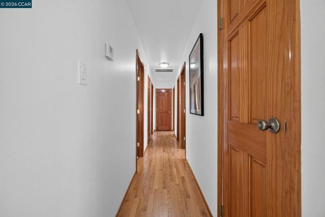827 Wilmore Ave, Concord, CA 94518