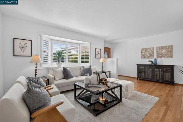 827 Wilmore Ave, Concord, CA 94518