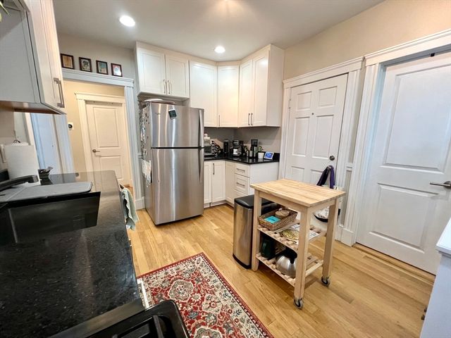 29 Wood Street 1, Cambridge, MA 02140