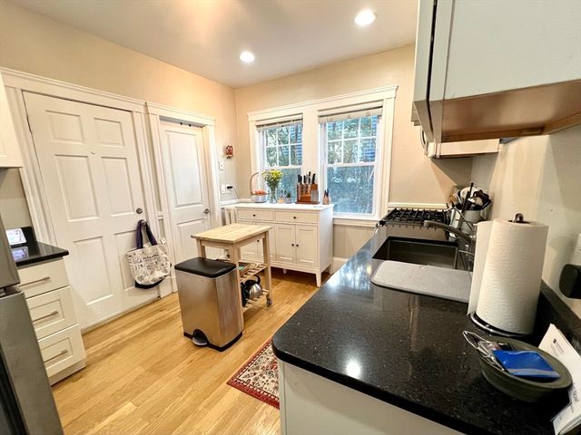 29 Wood Street 1, Cambridge, MA 02140