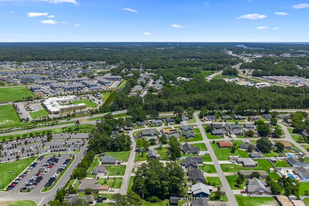 172 Cypress Ln., Little River, SC 29566
