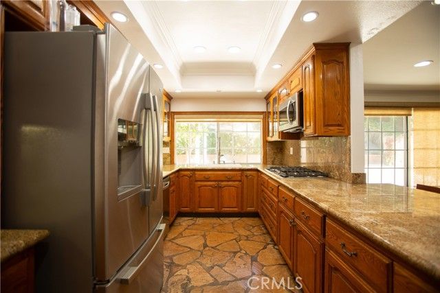 24512 Pat Place, Woodland Hills (los Angeles), CA 91367