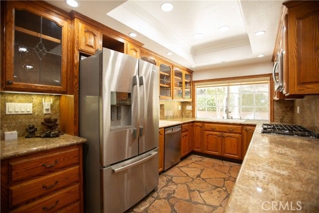 24512 Pat Place, Woodland Hills (los Angeles), CA 91367