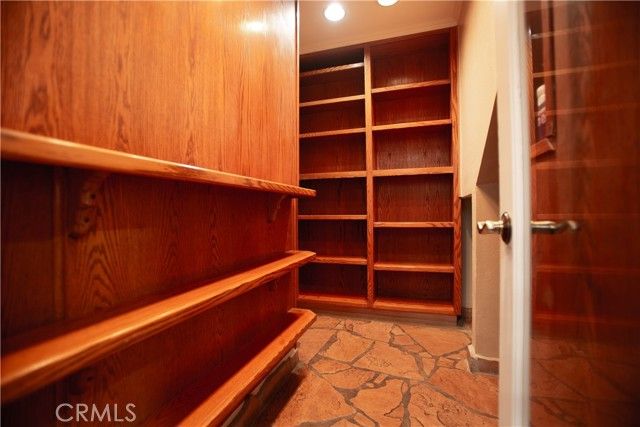 24512 Pat Place, Woodland Hills (los Angeles), CA 91367