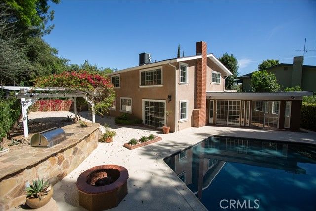 24512 Pat Place, Woodland Hills (los Angeles), CA 91367