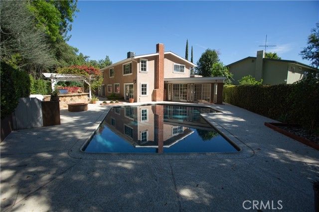 24512 Pat Place, Woodland Hills (los Angeles), CA 91367