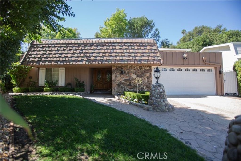 24512 Pat Place, Woodland Hills (los Angeles), CA 91367