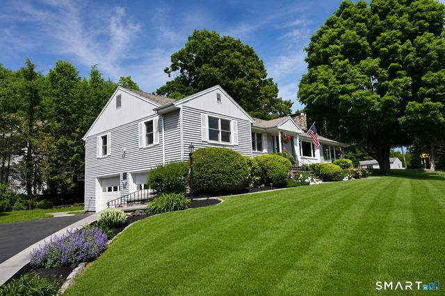 188 Great Plain Road, Danbury, CT 06811