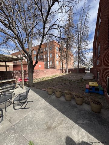306 E 18th St Apt 15, Cheyenne, WY 82001