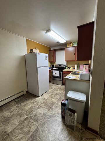 306 E 18th St Apt 15, Cheyenne, WY 82001