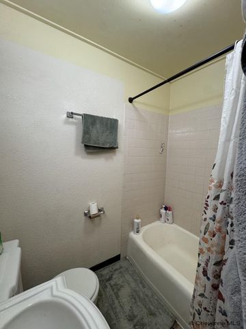 306 E 18th St Apt 15, Cheyenne, WY 82001