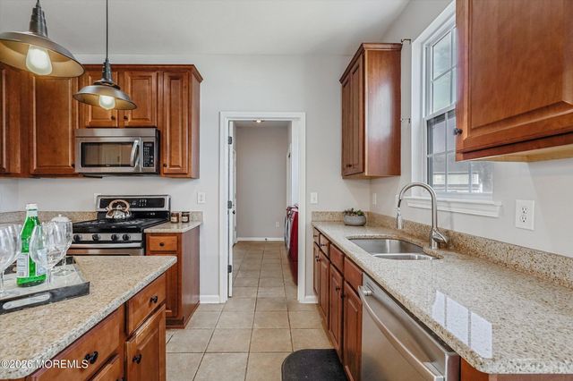 4 Harvest Lane, Pemberton, NJ 08068