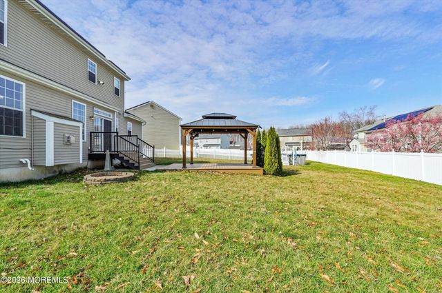 4 Harvest Lane, Pemberton, NJ 08068