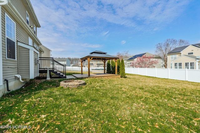 4 Harvest Lane, Pemberton, NJ 08068