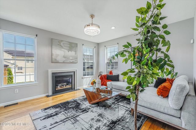 4 Harvest Lane, Pemberton, NJ 08068