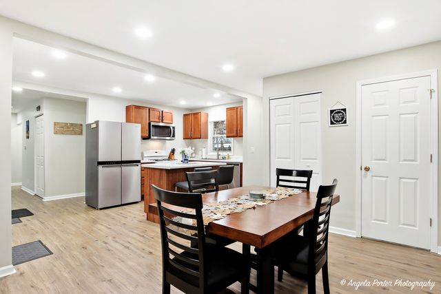 8915 Pine Avenue, Wonder Lake, IL 60097