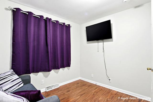 8915 Pine Avenue, Wonder Lake, IL 60097