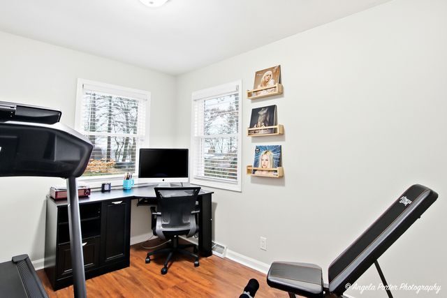 8915 Pine Avenue, Wonder Lake, IL 60097