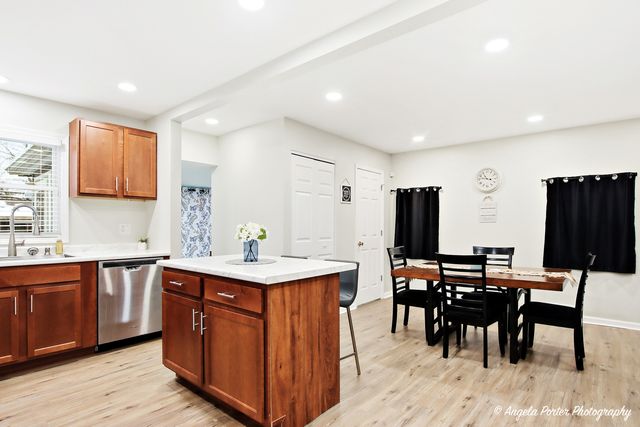 8915 Pine Avenue, Wonder Lake, IL 60097