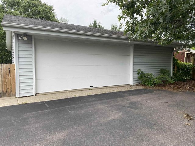 292 Ember Drive, Oxford, WI 53952