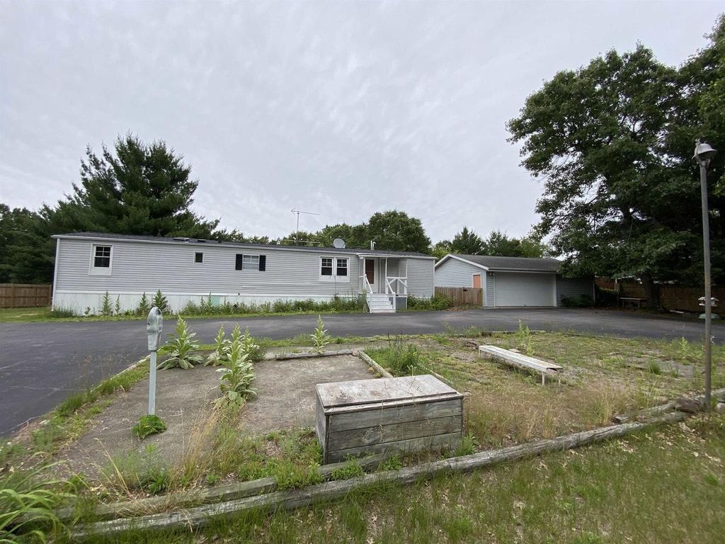 292 Ember Drive, Oxford, WI 53952