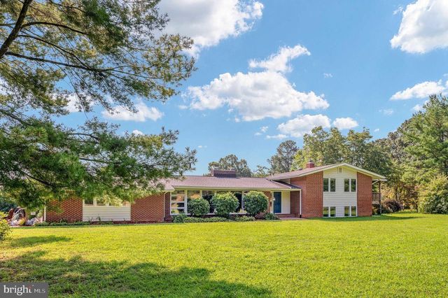 18002 ROSIERS CREEK LN, King George, VA 22485
