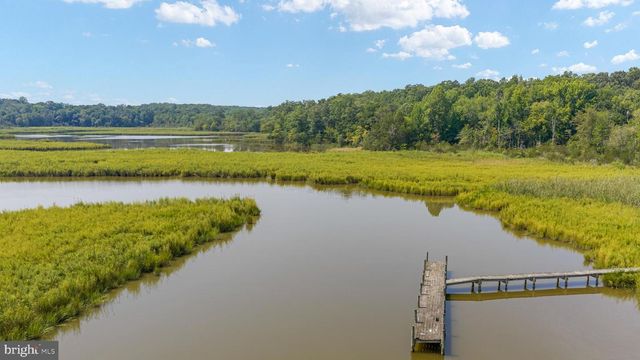 18002 ROSIERS CREEK LN, King George, VA 22485