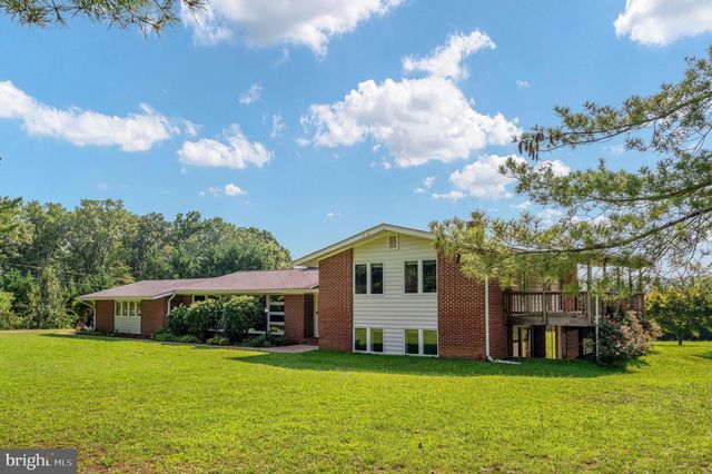 18002 ROSIERS CREEK LN, King George, VA 22485