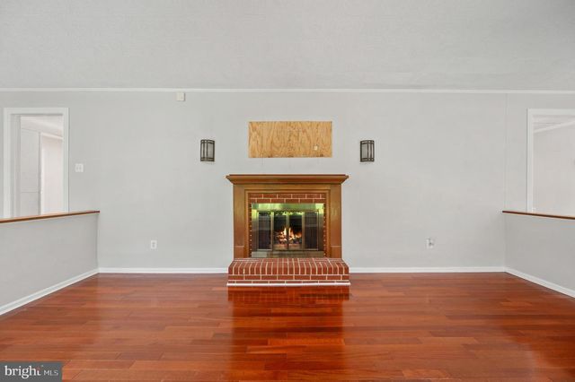 18002 ROSIERS CREEK LN, King George, VA 22485
