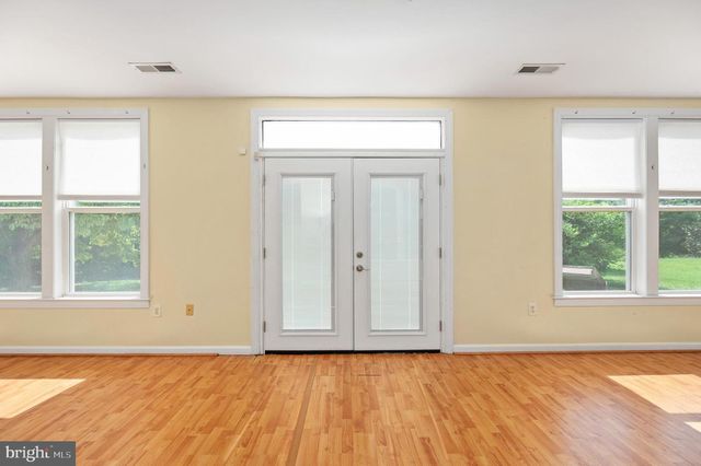 18002 ROSIERS CREEK LN, King George, VA 22485