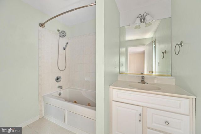 18002 ROSIERS CREEK LN, King George, VA 22485