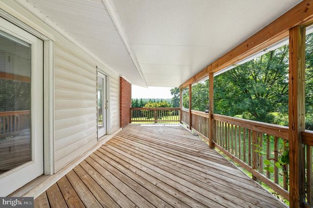 18002 ROSIERS CREEK LN, King George, VA 22485