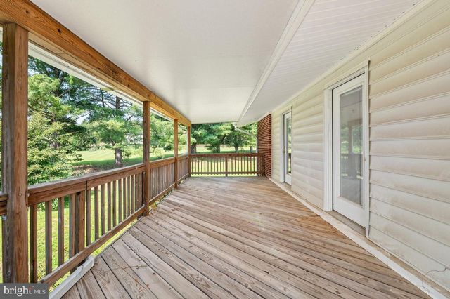 18002 ROSIERS CREEK LN, King George, VA 22485