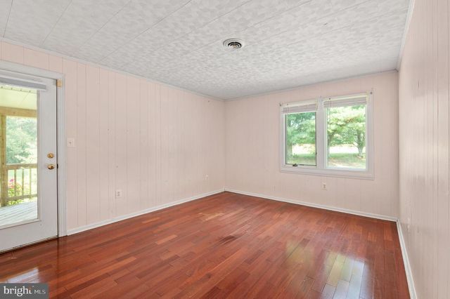 18002 ROSIERS CREEK LN, King George, VA 22485