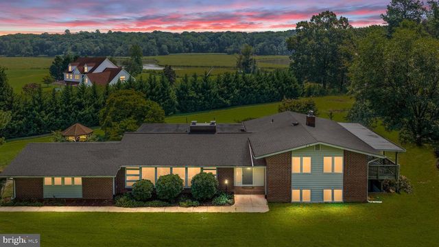 18002 ROSIERS CREEK LN, King George, VA 22485