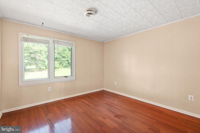 18002 ROSIERS CREEK LN, King George, VA 22485