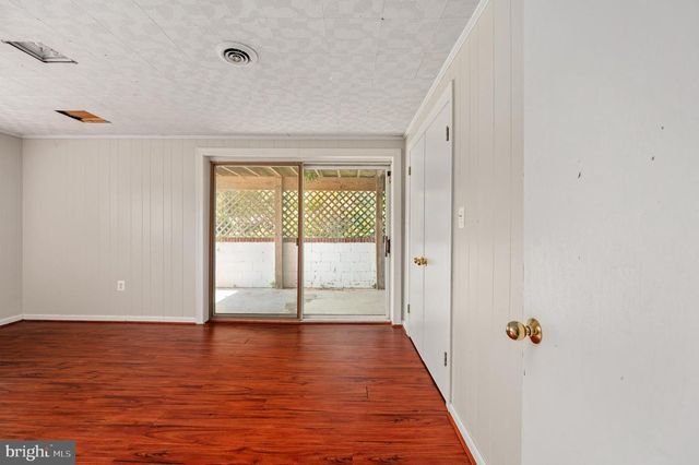 18002 ROSIERS CREEK LN, King George, VA 22485
